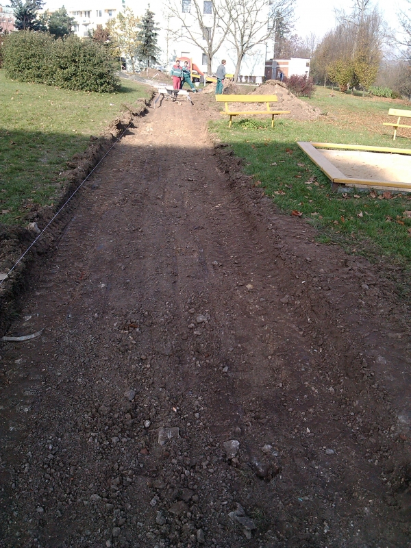 Nový chodník na ulici Jiráskova